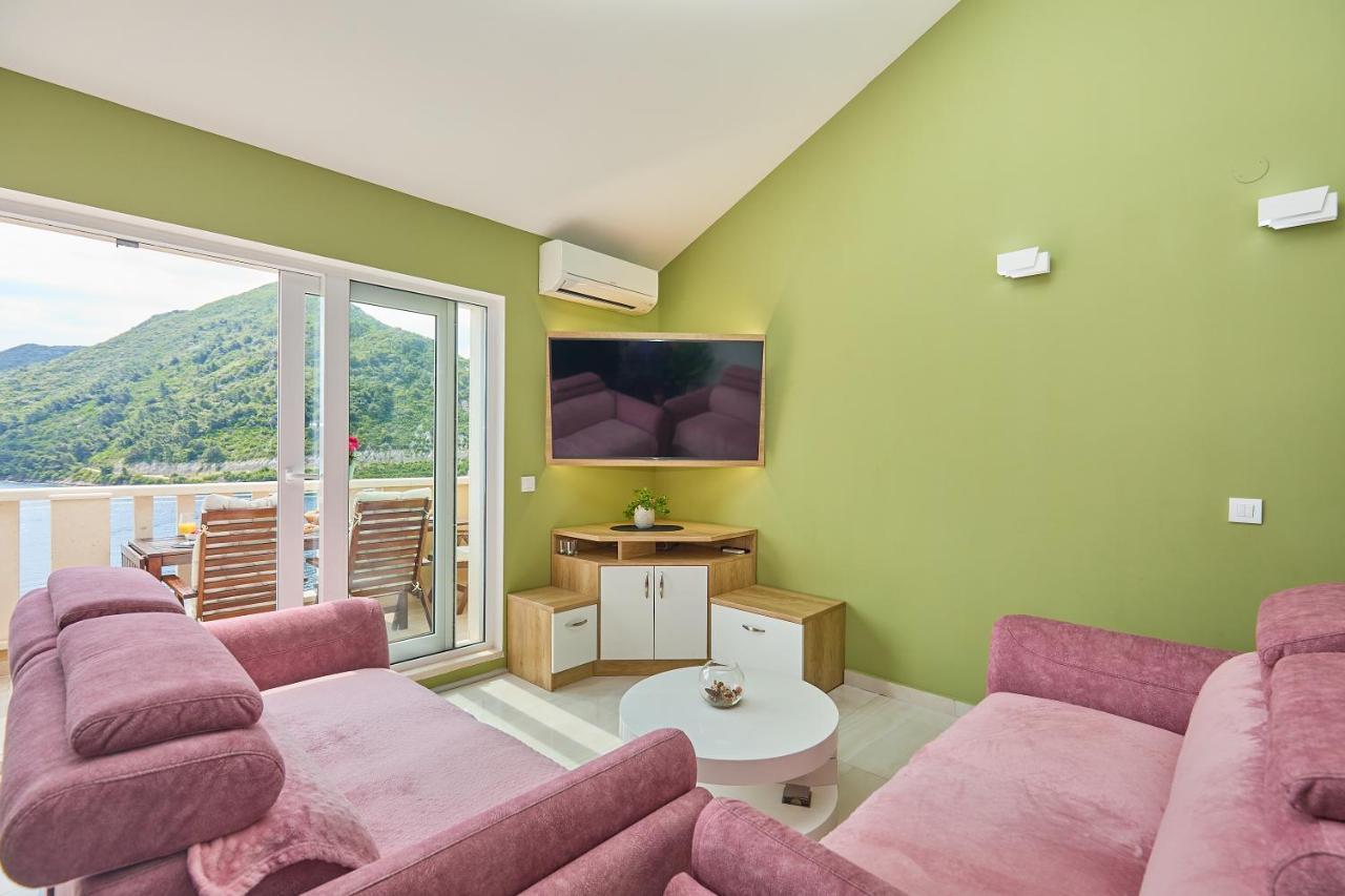 Apartments More Luxury Sobra Luaran gambar